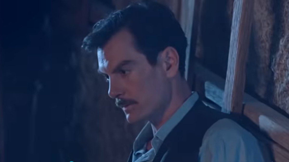 Ο Πέτρος στο Grand Hotel