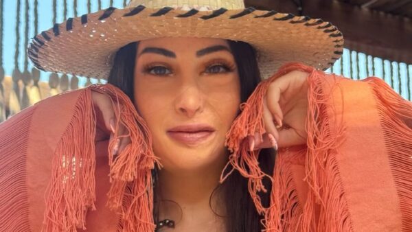 Η Ιώαννα Παλιοσπύρου στη Μύκονο