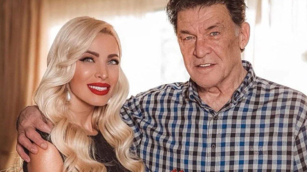 Κατερίνα Καινούργιου μπαμπάς