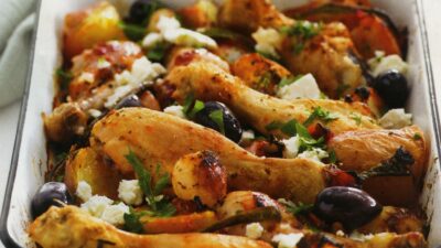 κοτόπουλο με ντομάτα ελιές και φέτα