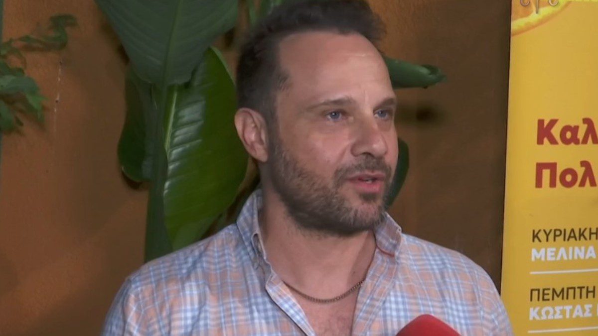 Ο Μέμος Μπεγνής μπροστά στις κάμερες