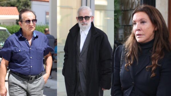 Ο Σπύρος Μπιμπίλας, ο Πέτρος Φιλιππίδης και η Βάνα Μπάρμπα