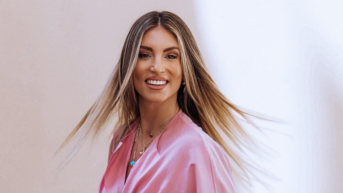 Αθηνά Οικονομάκου