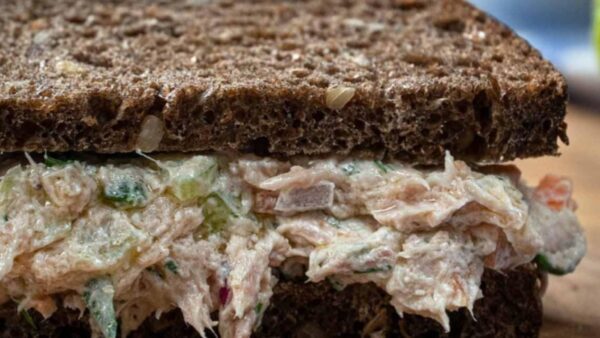 Τονοσαλάτα