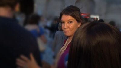 Η Βάνα Μπάρμπα στο Ηρώδειο μετά το εγκεφαλικό