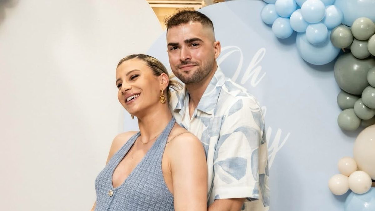 Ο Βασίλης Τολιόπουλος και η Μαρία Χατζηπαρασίδου