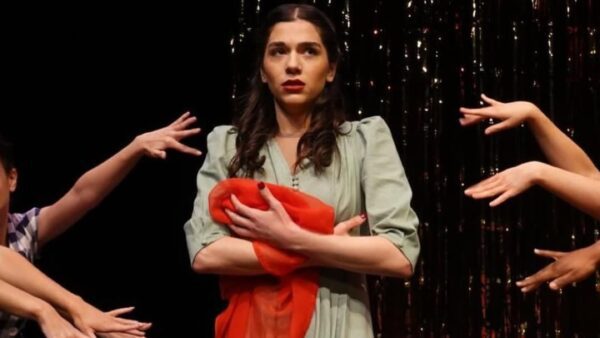 Η Μελίνα Νικολαΐδη στο θέατρο