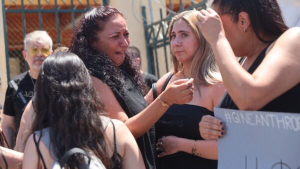 Κυριακή Γρίβα μητέρα