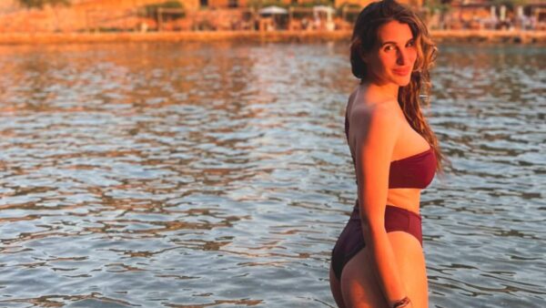 Η Παυλίνα Βουλγαράκη με μαγιό