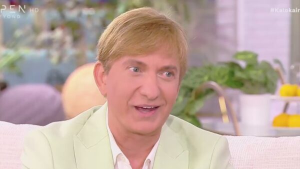 Ο Μάκης Δελαπόρτας στο Καλοκαιρινό Ραντεβού