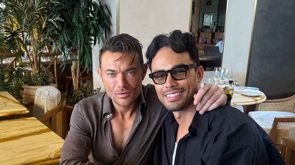 Ο Δημήτρης Γιαννέτος με τον σύντροφό του