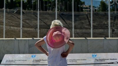 Καιρός σήμερα 15/7: Πού θα φτάσει η θερμοκρασία σε Αττική - Οι περιοχές με μεμονωμένες καταιγίδες