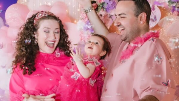 Η Ιλαείρα Ζήση και ο Μαυρίκιος Μαυρικίου μαζί με την κόρη τους