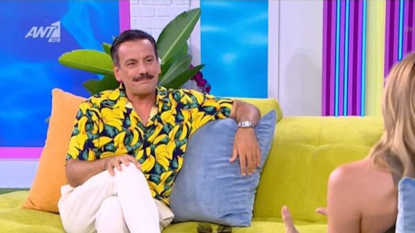 Ο Θάνος Κιούσης στο καλοκαίρι παρέα