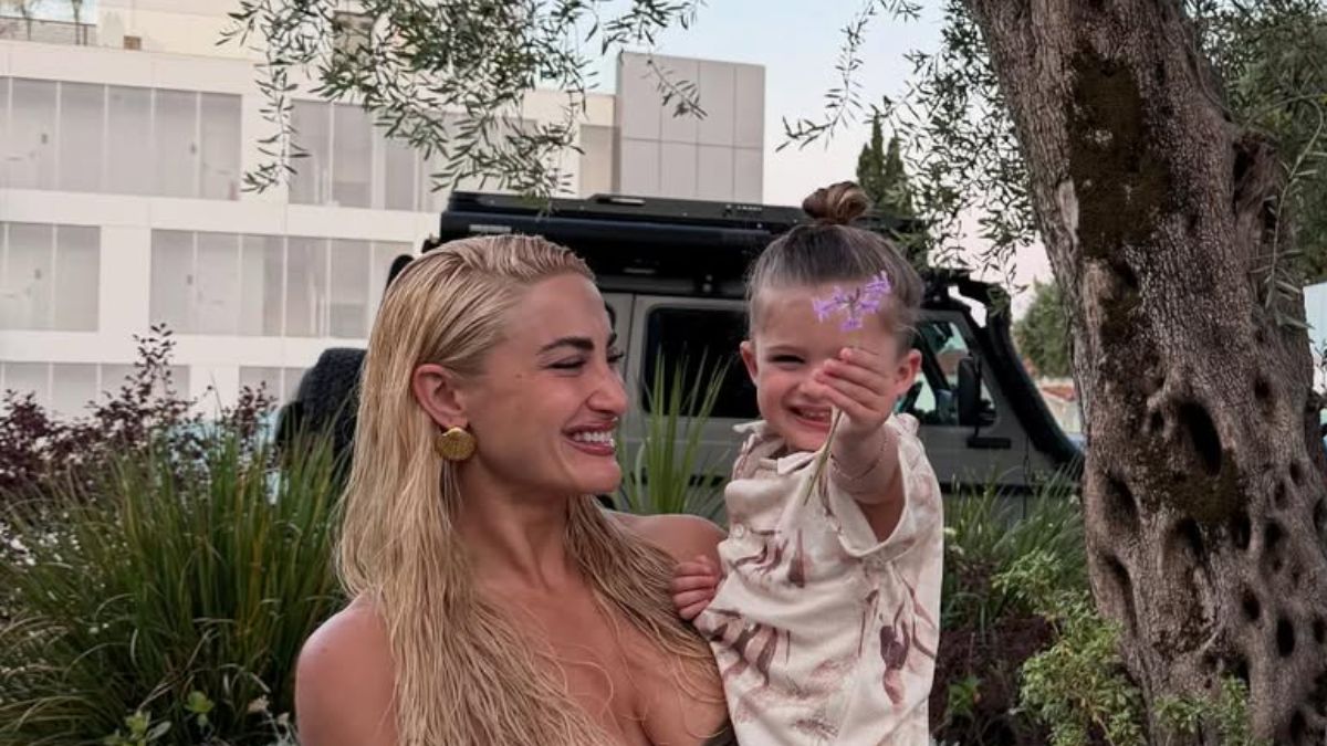 Η Ιωάννα Τούνη με τον γιο της, Πάρη