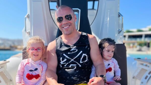 Ο Μιχάλης Ζαμπίδης και οι κόρες του