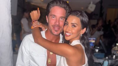 Η Αναστασία στην Πάρο με τον Νίκο Οικονομόπουλο