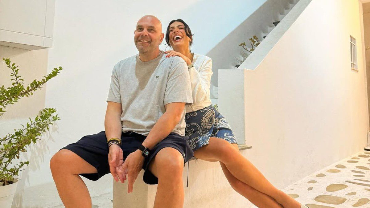 Η Ήβη Αδάμου και ο Μιχάλης Κουινέλης στις διακοπές τους