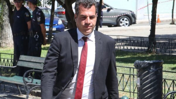 Θάνος Πλεύρης