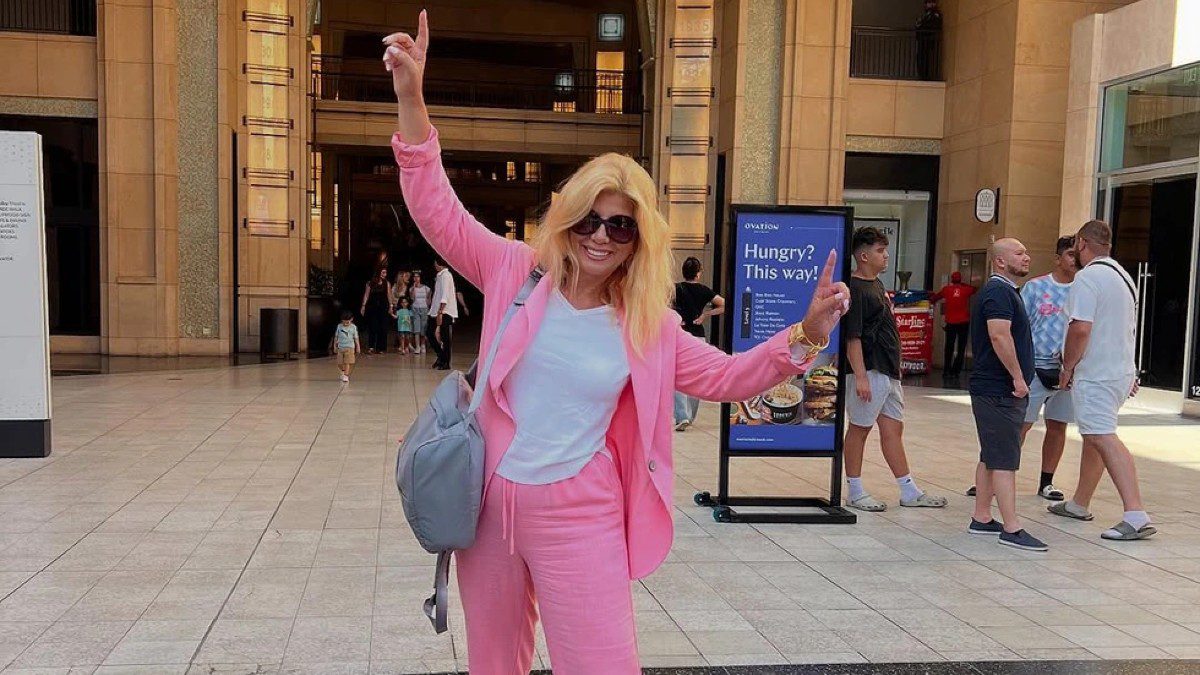 Η Ζήνα Κουτσελίνη στο Λος Άντζελες