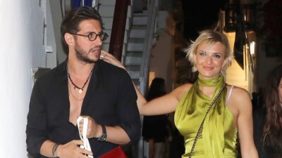 Η Κατερίνα Λιόλιου και ο Χάρης Παπατζάνης στη Μύκονο