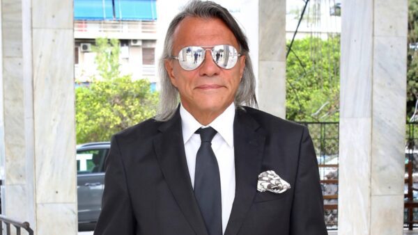 Ο Ηλίας Ψινάκης