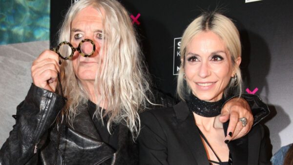 Η Σοφία Καρβέλα και ο Νίκος Καρβέλας σε κοινή τους έξοδο