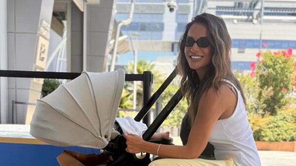 Η Ελένη Τσολάκη με την κόρη της