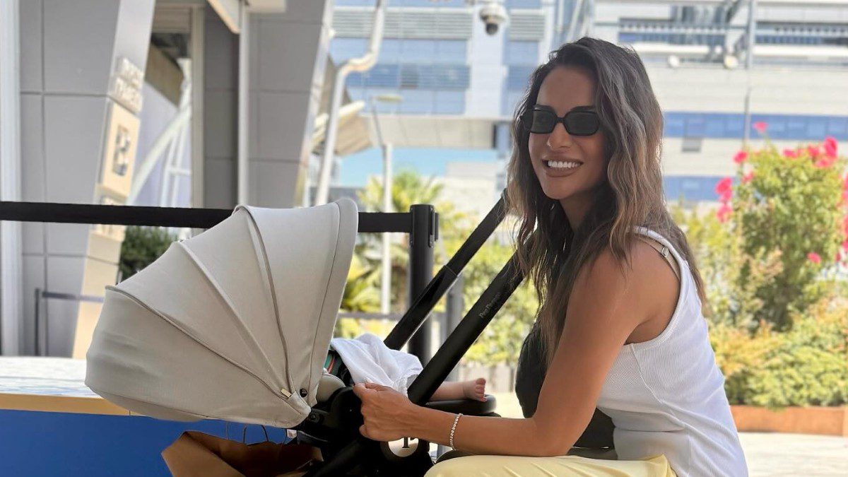 Η Ελένη Τσολάκη με την κόρη της