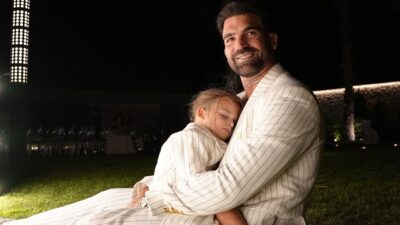 Ο Δημήτρης Αλεξάνδρου με τον Πάρη