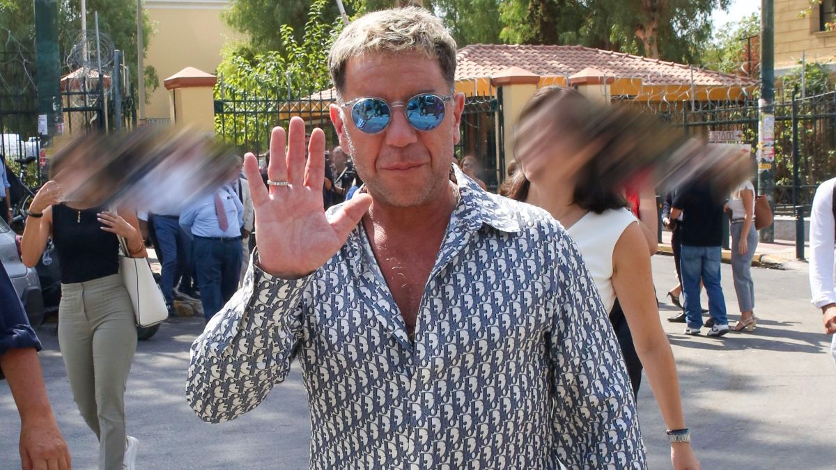 Γιώργος Μαζωνάκης στην Ευελπίδων