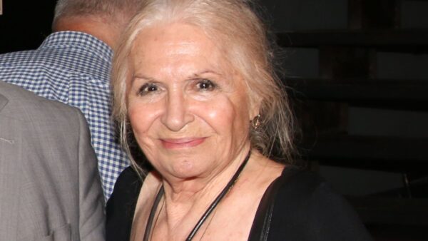 Η Μπέτη Βαλάση σε δημόσια έξοδό της