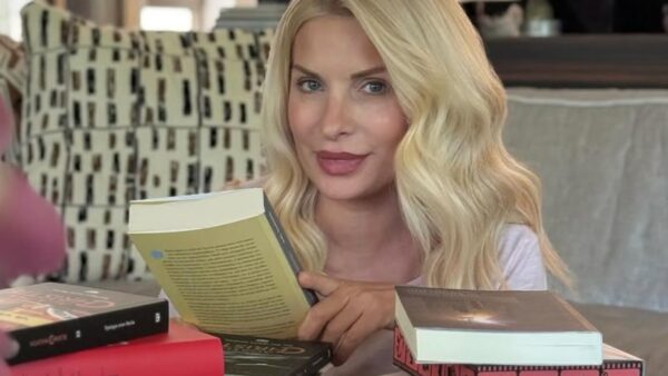 Η Ελένη Μενεγάκη στο Instagram