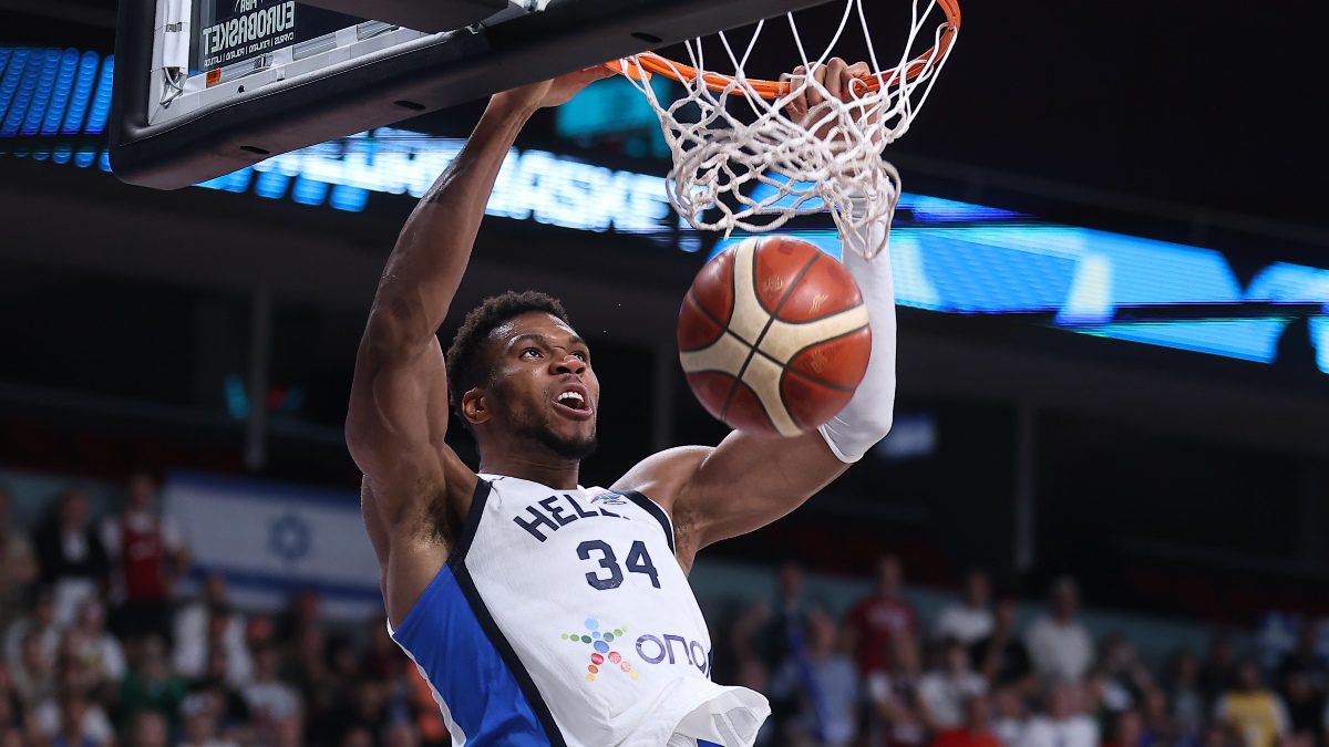 Ο Γιάννης Αντετοκούνμπο