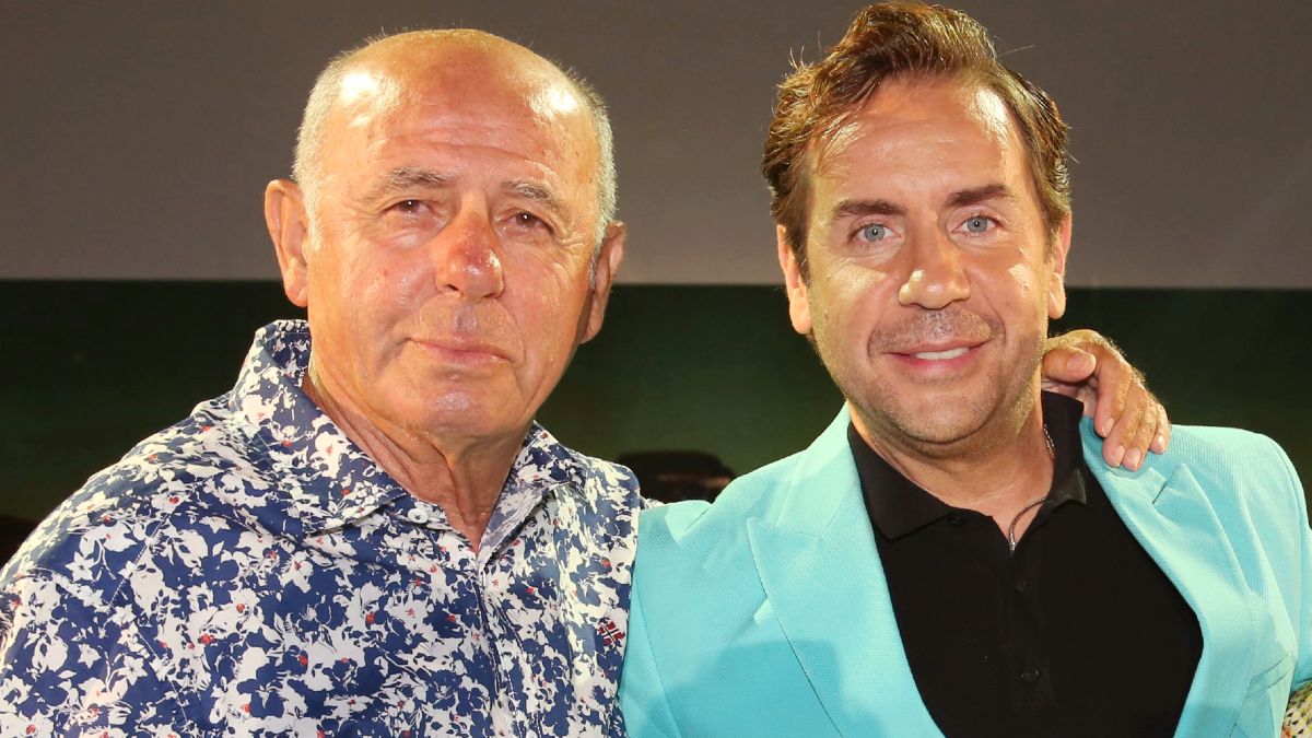 Ο Γιώργος Μαζωνάκης με τον πατέρα του