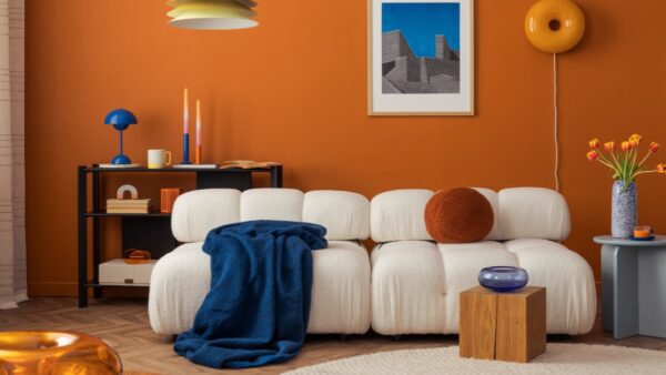 Γραφείο ΙΚΕΑ σε σαλόνι