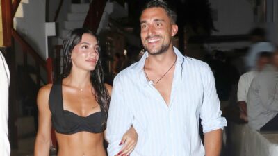 Ο Σάκης Κατσούλης και η Μαριαλένα Ρουμελιώτη στη Μύκονο