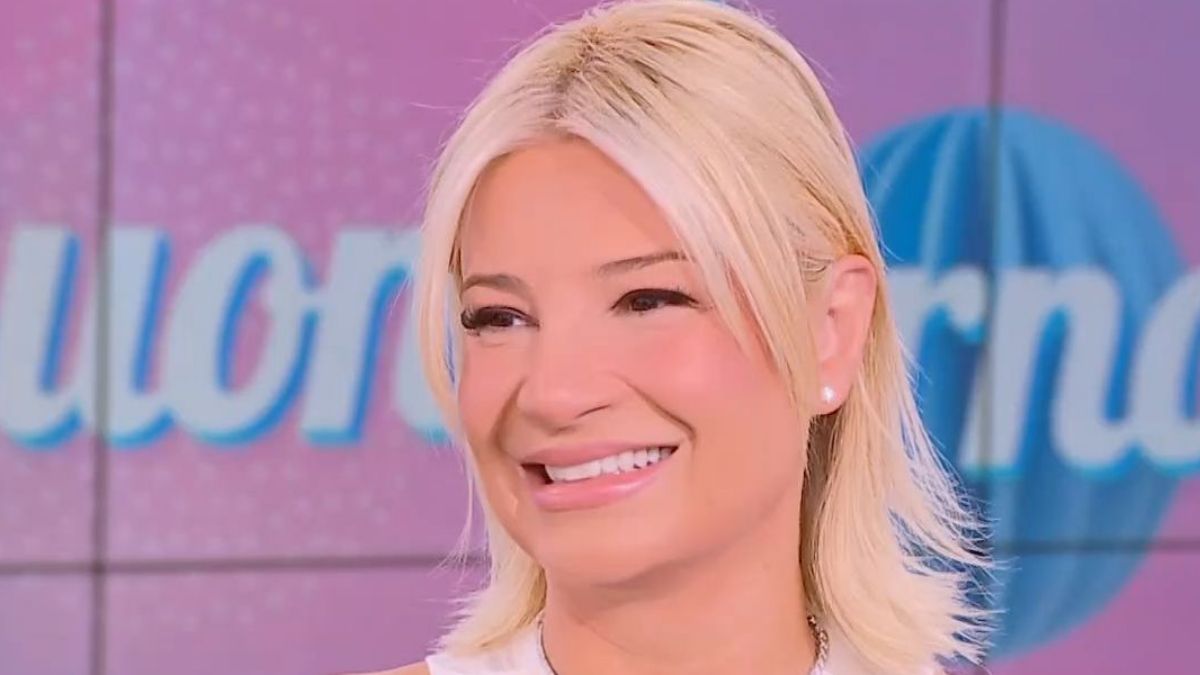 η σκορδά χαμογελά