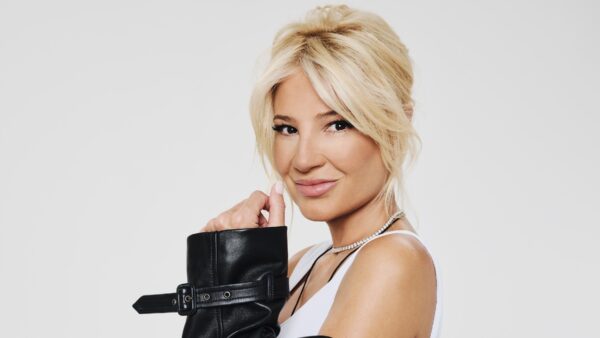 Τα looks της Φαίης Σκορδά