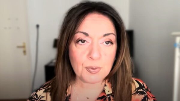 Η Σοφία Μουτίδου στο Youtube