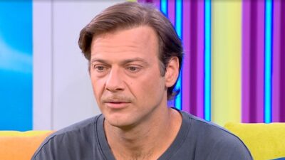 Ο Ορέστης Τζιόβας στο Καλοκαίρι Παρέα