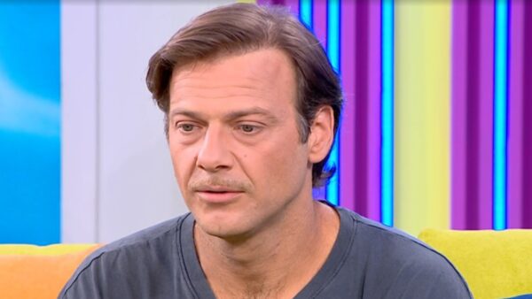 Ο Ορέστης Τζιόβας στο Καλοκαίρι Παρέα