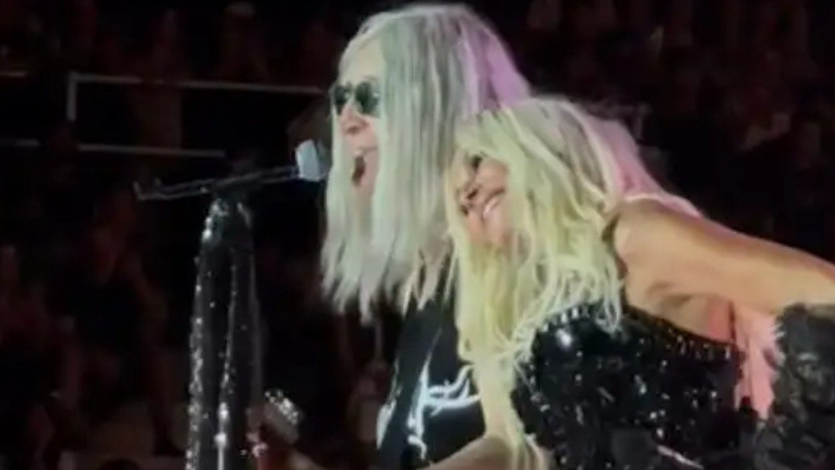 Η Άννα Βίσση και ο Νίκος Καρβέλας στη συναυλία στο Καλλιμάρμαρο