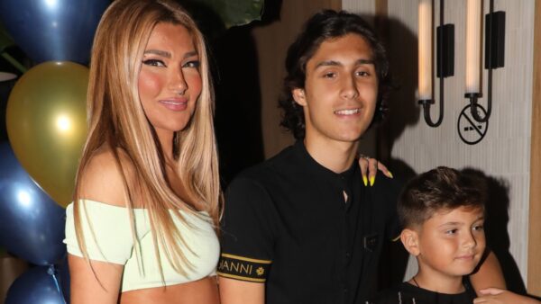 Η Αγγελική Ηλιάδη με τους γιους της