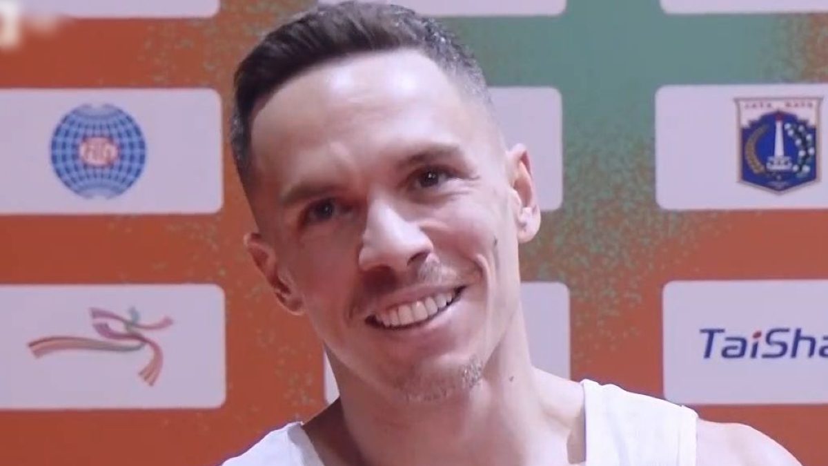 Λευτέρης Πετρούνιας