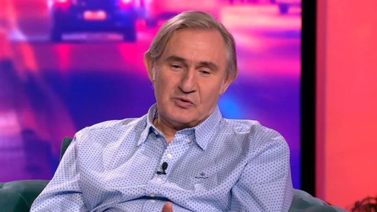 Ο Άκης Σακελλαρίου στο Καλύτερα Αργά