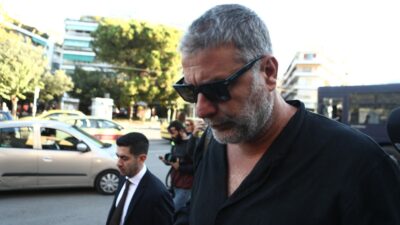 Ο Βασίλης Μπισμπίκης στην Ευελπίδων