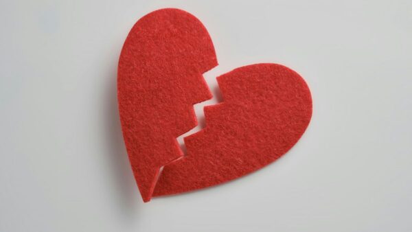 Ραγισμένη καρδιά