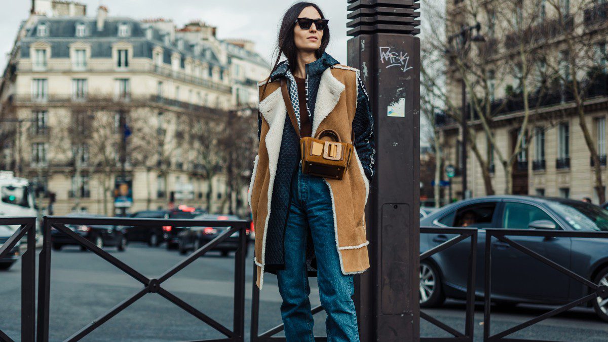 Τζιν παντελόνι στο street style