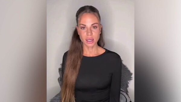 Έλενα Μπομπού